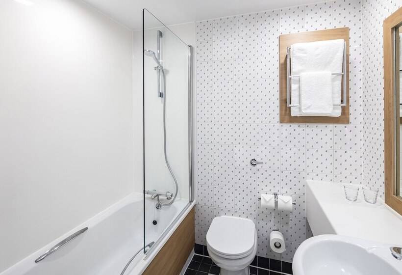 اتاق استاندارد, Holiday Inn Southampton Eastleigh, An Ihg