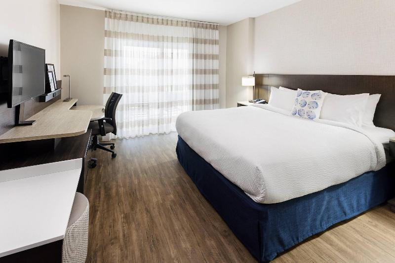 身障者適用スタンダードルーム, Ramada By Wyndham Temple Terrace/tampa North