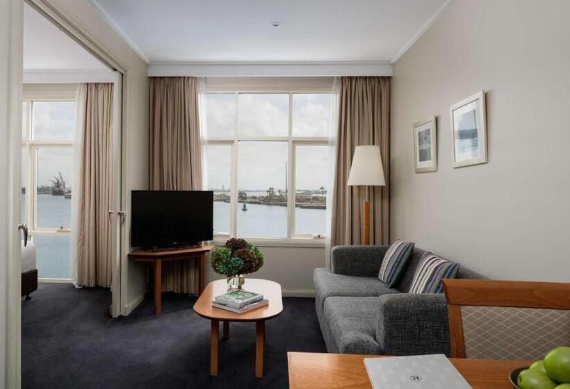 سوئیت با چشم‌انداز, Rydges Newcastle