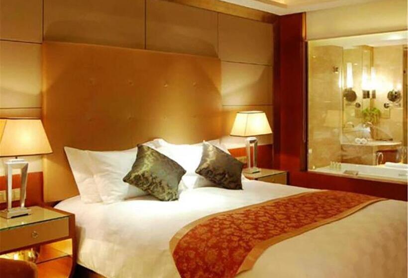 Club Room King Bed, Sofitel Harbin