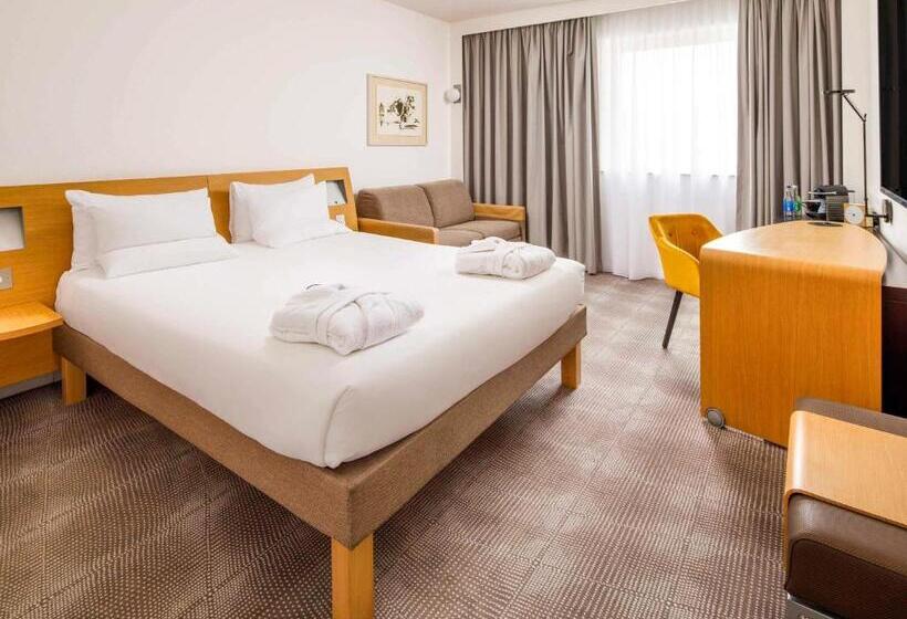 Номер Executive, Novotel London Greenwich