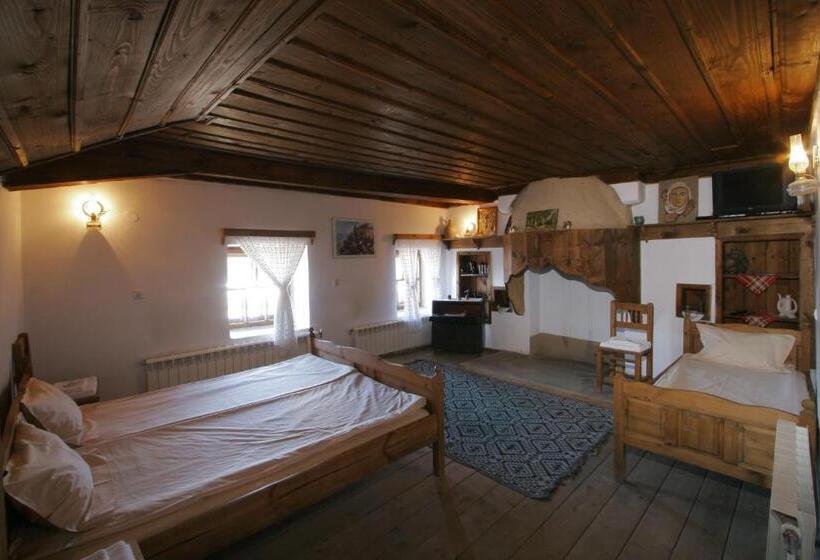 스탠다드 트리플 룸, Kruchma Bratyata Guest House