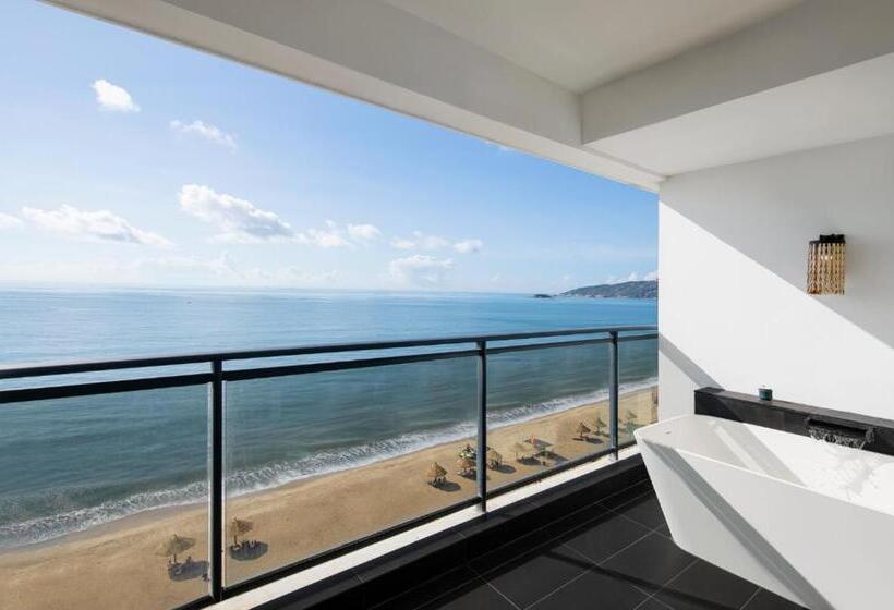 Номер Superior Вид на Море, Dusit Thani Shuangyue Bay Resort Huizhou