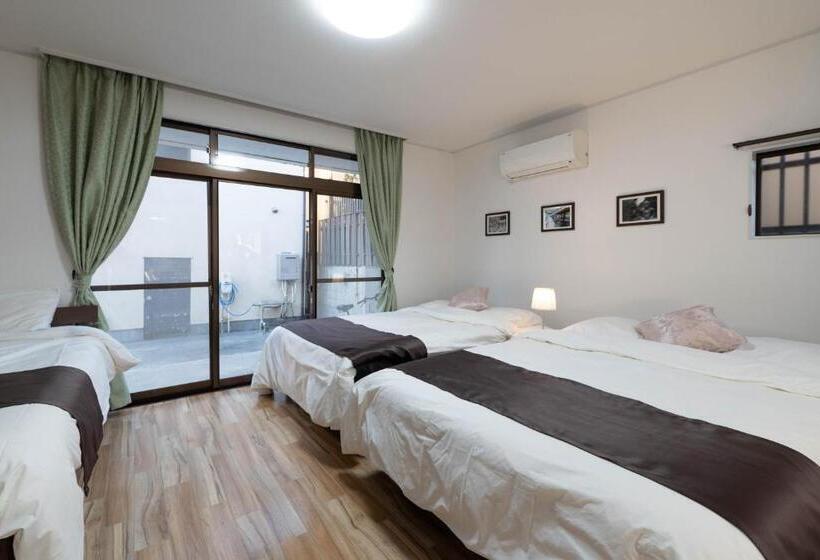 Семейный Полулюкс, Taro S House Kamakura Hase