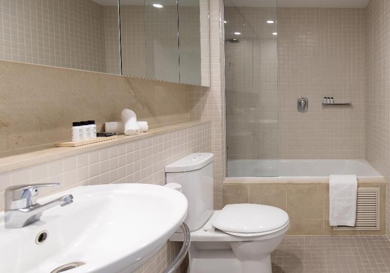 آپارتمان 1 خوابه با چشم‌انداز دریا, Oaks Glenelg Plaza Pier Suites