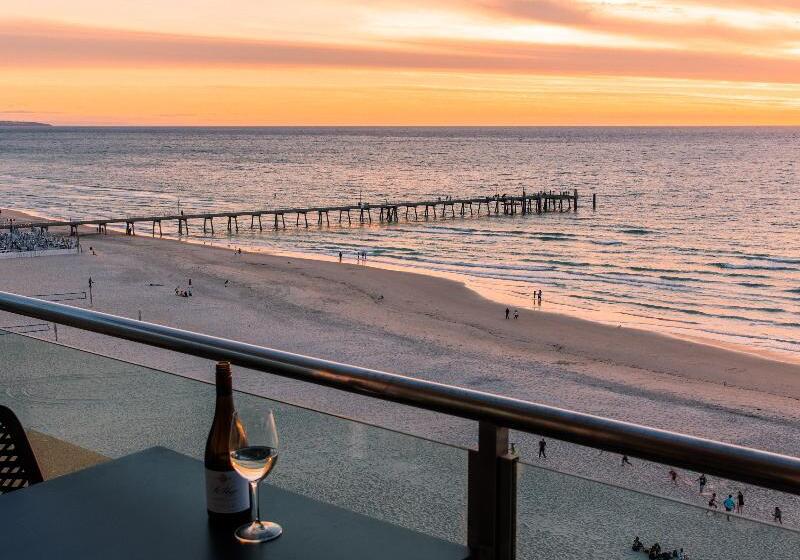 آپارتمان 1 خوابه با چشم‌انداز دریا, Oaks Glenelg Plaza Pier Suites