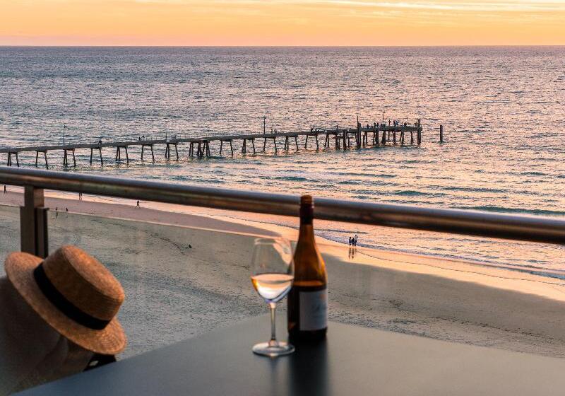 آپارتمان 1 خوابه با چشم‌انداز دریا, Oaks Glenelg Plaza Pier Suites