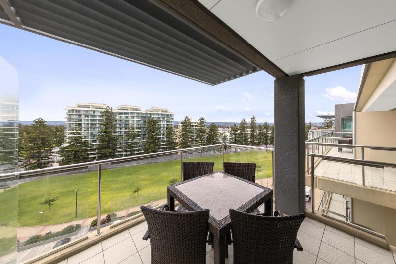 آپارتمان 1 خوابه, Oaks Glenelg Plaza Pier Suites