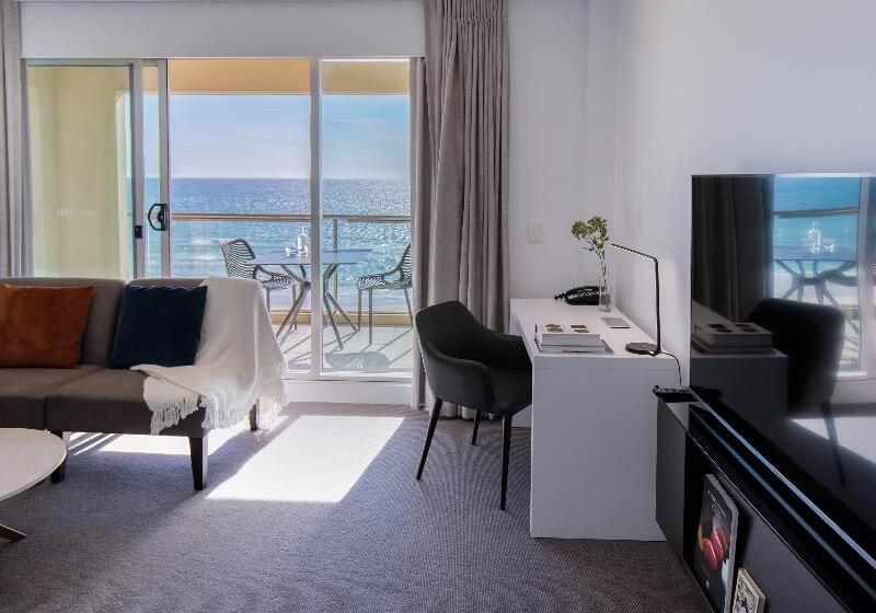 آپارتمان 2 خوابه با چشم‌انداز دریا, Oaks Glenelg Plaza Pier Suites