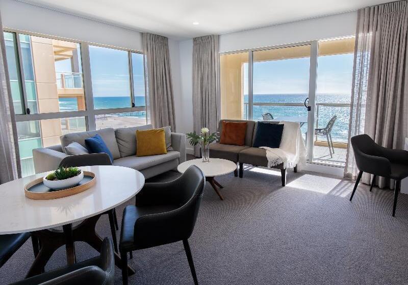 آپارتمان 2 خوابه با چشم‌انداز دریا, Oaks Glenelg Plaza Pier Suites