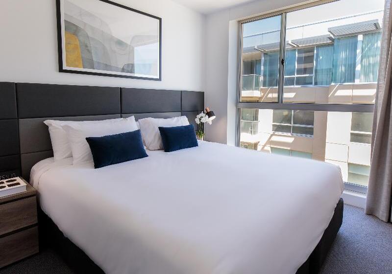 آپارتمان 3 خوابه, Oaks Glenelg Plaza Pier Suites