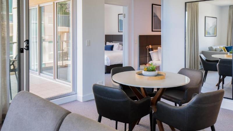 آپارتمان 2 خوابه, Oaks Glenelg Plaza Pier Suites