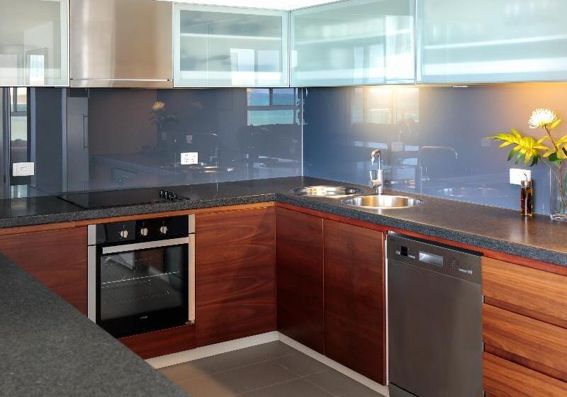 آپارتمان 3 خوابه, Oaks Glenelg Plaza Pier Suites