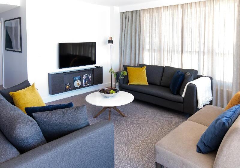 آپارتمان 3 خوابه, Oaks Glenelg Plaza Pier Suites