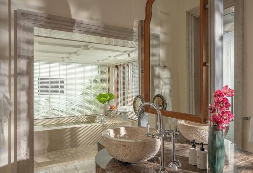 Вилла 1 Спальня, Four Seasons Resort Langkawi