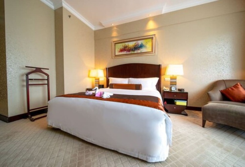 Номер Deluxe, Grand International