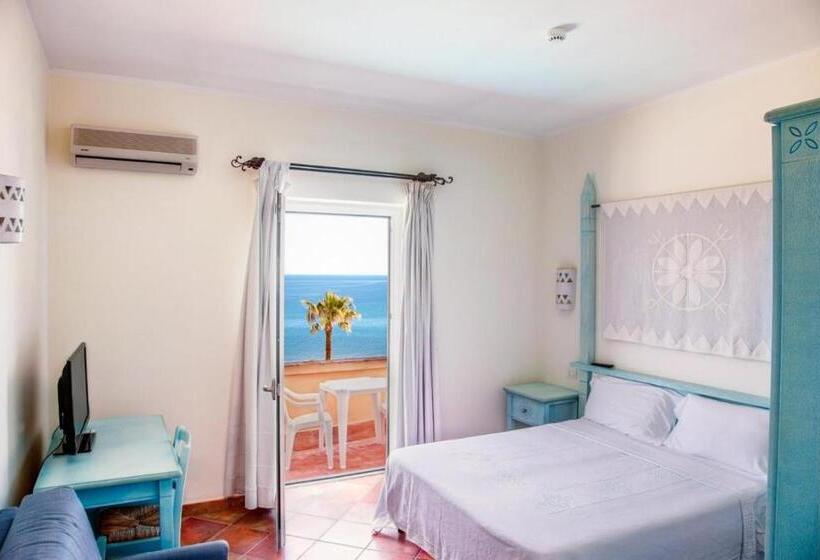 غرفة قياسية مطلّة علي البحر, Lh Pedraladda Resort