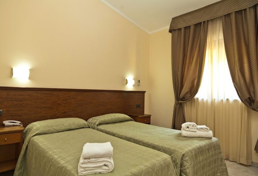 اتاق استاندارد, Pausania Inn