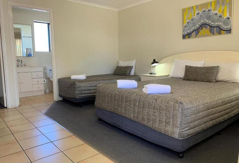 Номер Стандарт Трехместный, Biloela Palms Motor Inn