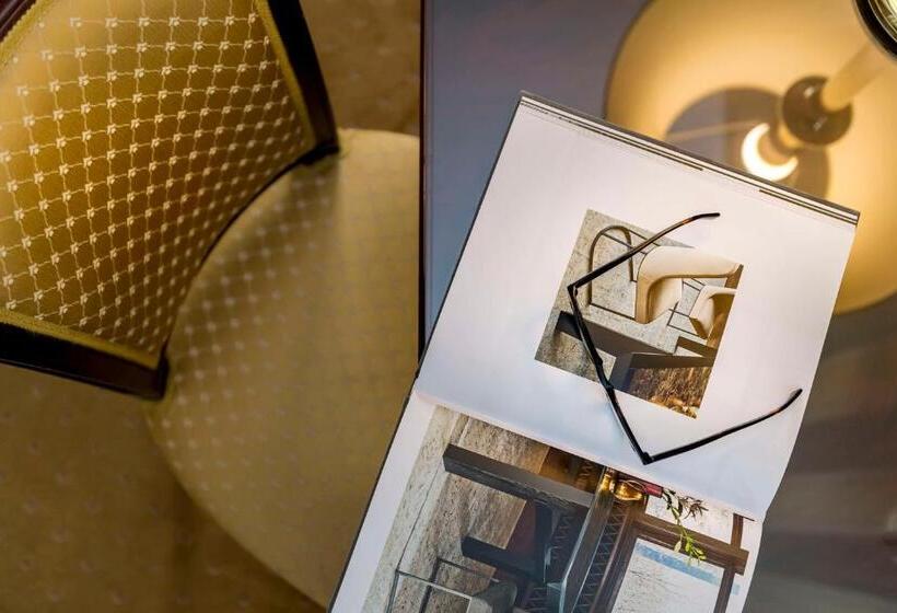 سوئیت با تخت بزرگ, Best Western Cavalieri Della Corona