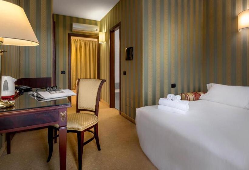 سوییت خانوادگی, Best Western Cavalieri Della Corona