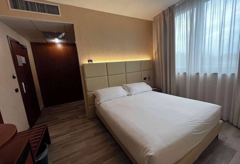 اتاق راحتی, Best Western Cavalieri Della Corona