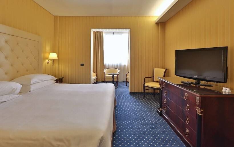 سوییت خانوادگی, Best Western Cavalieri Della Corona
