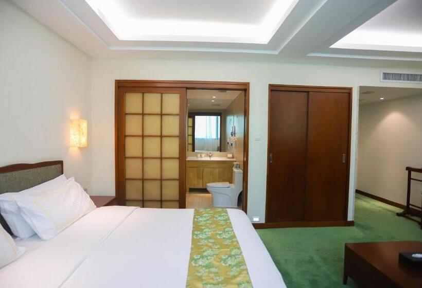 اتاق سوپریور با تخت بزرگ, Jade Garden