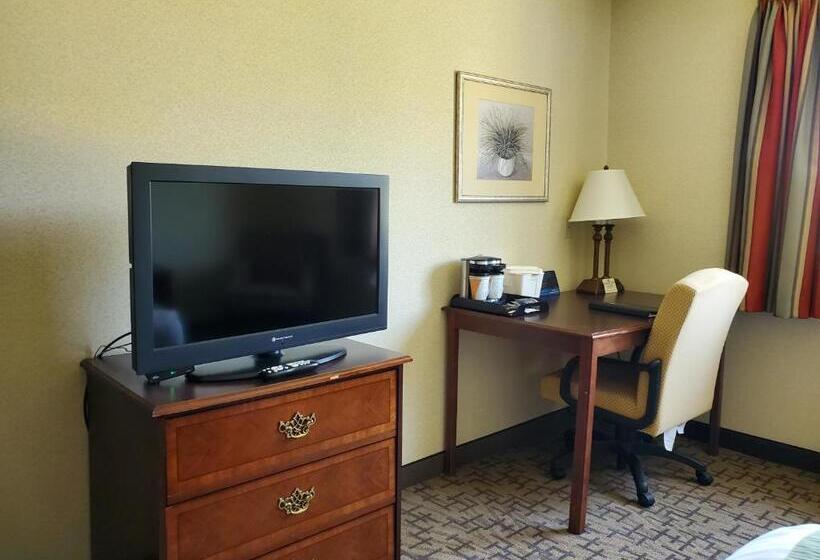 Стандартный Номер Кровать Кинг, Boarders Inn & Suites By Cobblestone Hotels   Shawano