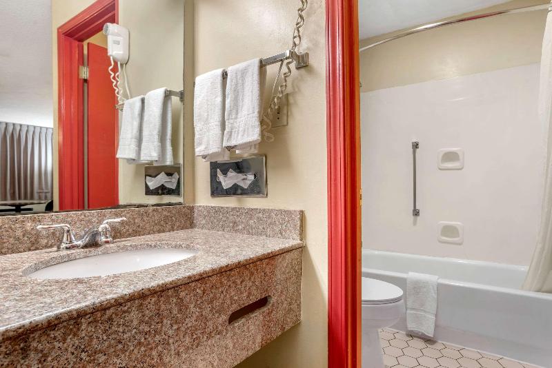Стандартный Номер Кровать Кинг, Econo Lodge Inn And Suites