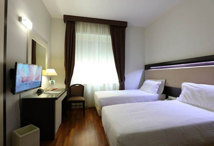 带城市景观的高级房间, Grande Albergo Maugeri