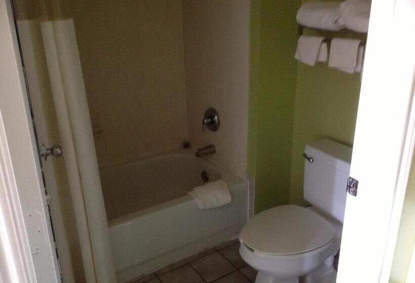 Номер Стандарт, Howard Johnson By Wyndham Grand Prairie Near Lone Star Park