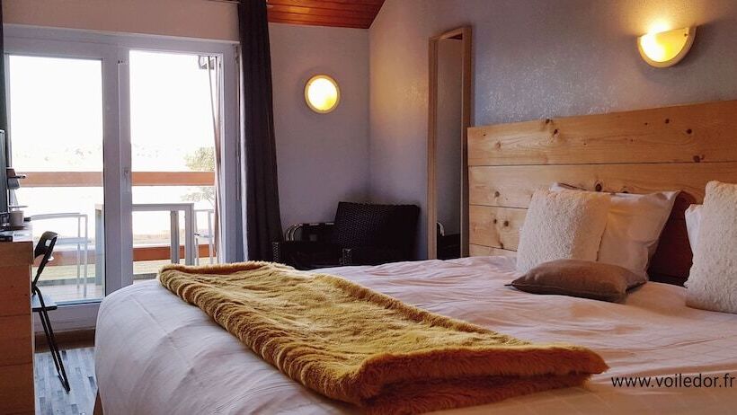 Номер Стандарт Вид на Озеро, Hôtel Sports & Spa La Voile D Or