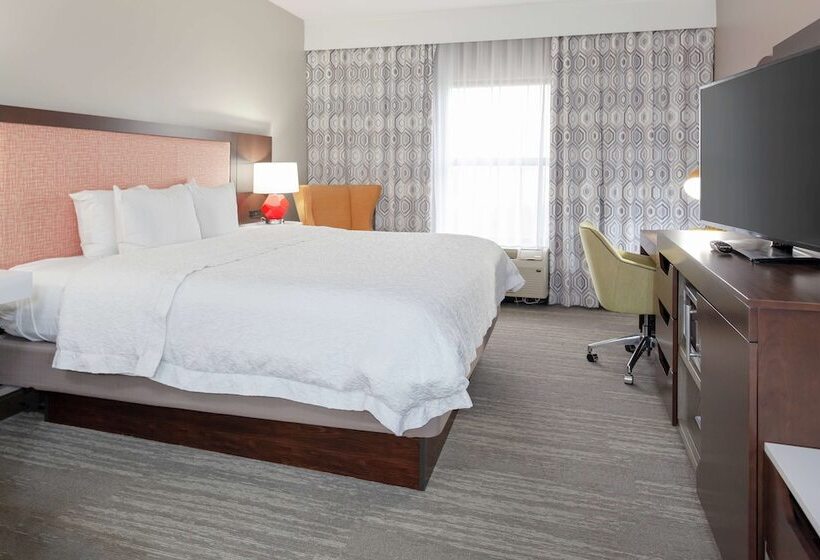 Люкс, Hampton Inn & Suites Concord/charlotte