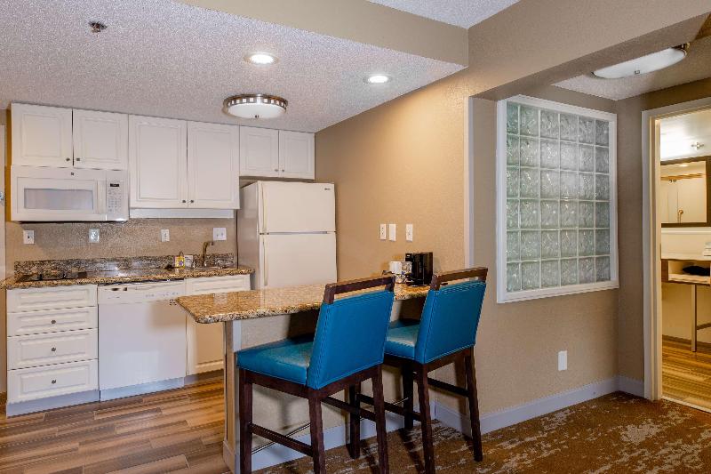 سوئیت با تخت بزرگ, Hampton Inn & Suites Raleigh Cary Lenovo Center