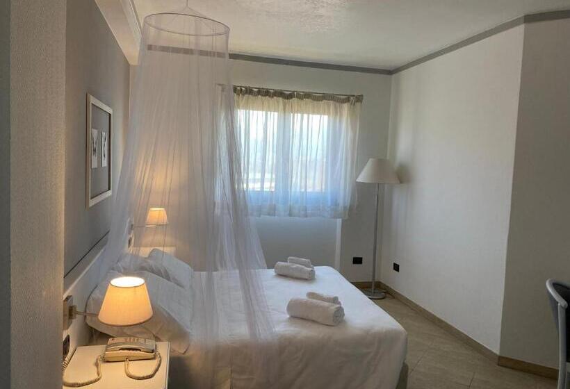 Люкс Повышенной Комфортности, Park Hotel Imperatore Adriano