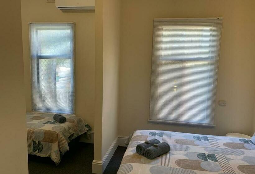 Семейный Номер Deluxe, Donnybrook Hotel Wa