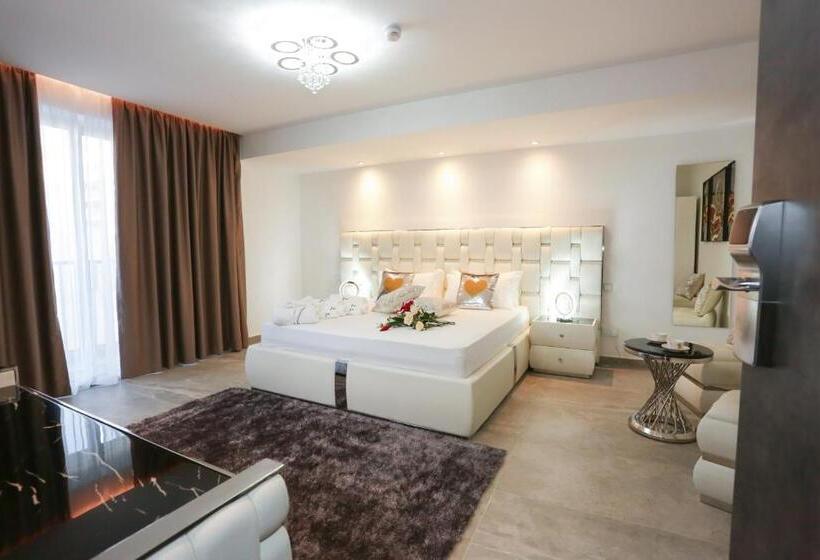 اتاق لوکس با بالکن, J Me Boutique Hotel   Adults Only