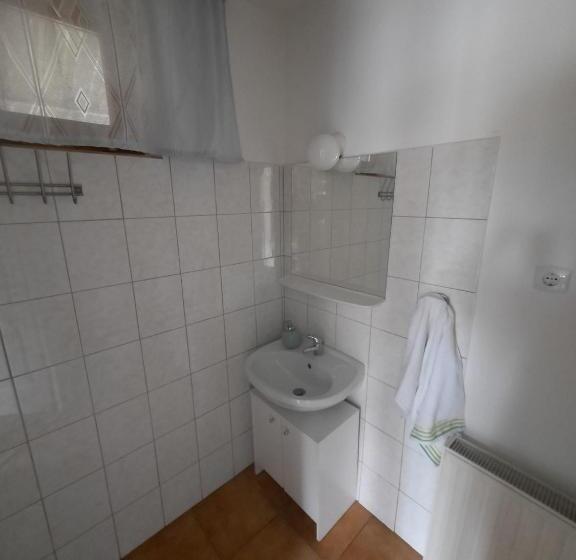 آپارتمان 1 خوابه, Nosztalgia Vendégház