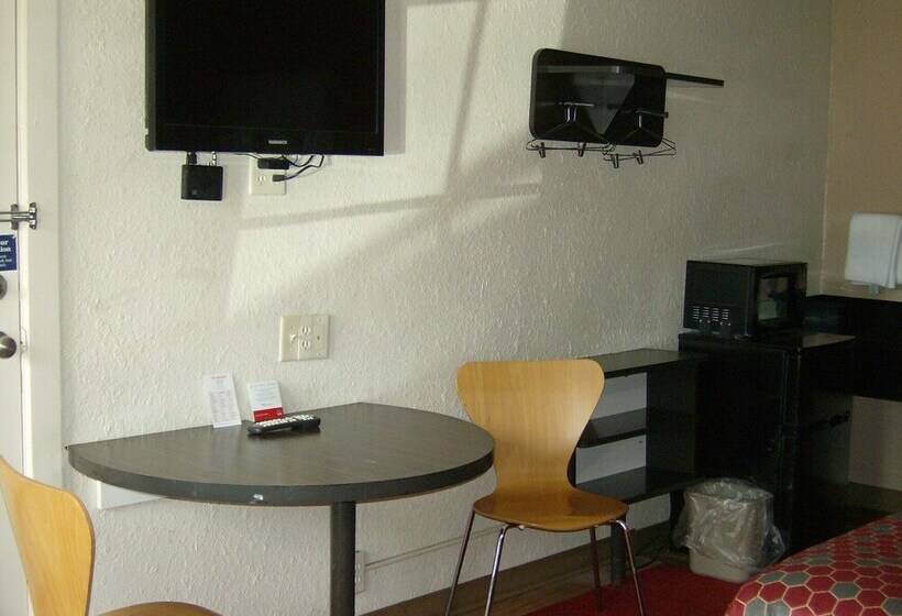 Номер Стандарт 2 Двуспальные Кровати, Econo Lodge Inn & Suites