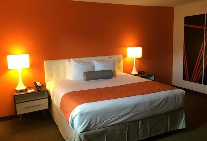 Люкс Повышенной Комфортности, Howard Johnson By Wyndham Quincy/ Boston
