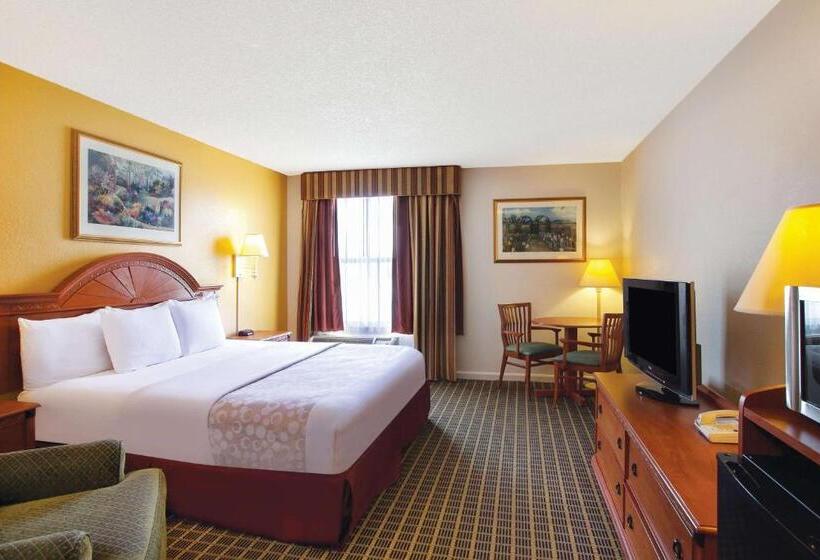 장애인을 위한 킹사이즈 침대 스탠다드 룸, La Quinta Inn By Wyndham Orlando International Drive North