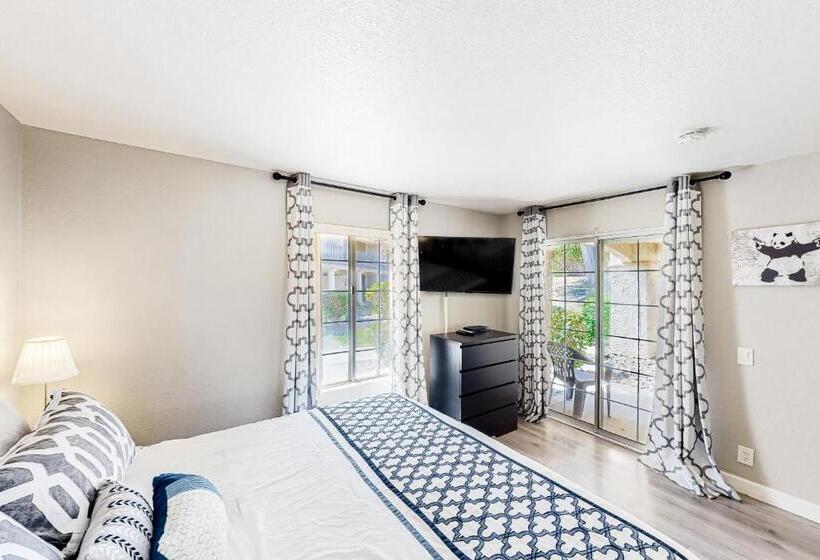 شقة غرفتين, Mesquite Country Club Condo D23 Permit# 1199