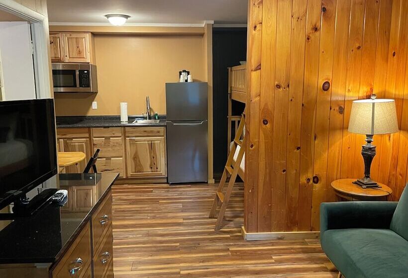 سوییت, Northern Lights Lodge