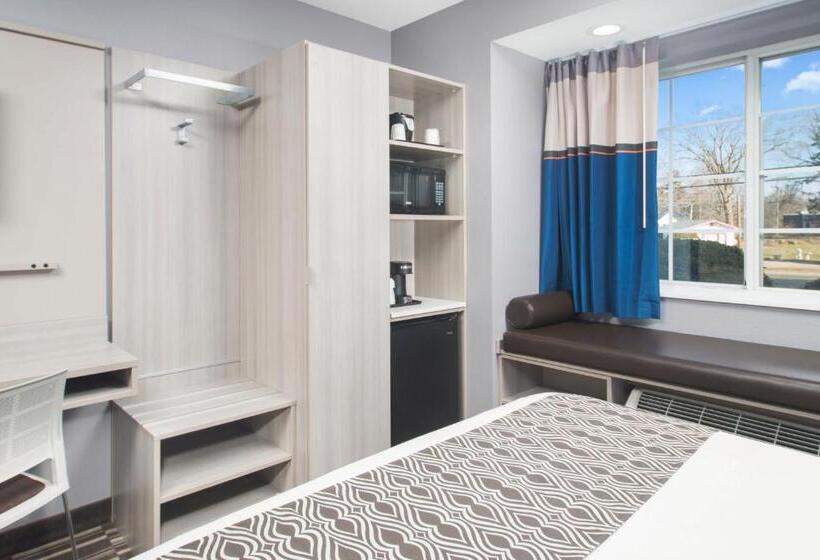 Номер Стандарт Адаптированный для Инвалидов, Microtel Inn & Suites By Wyndham Bethel/danbury
