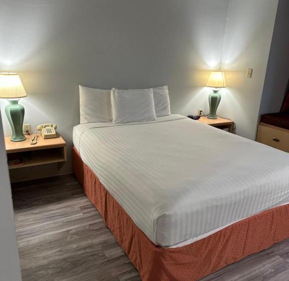 Номер Стандарт Адаптированный для Инвалидов, Microtel Inn & Suites By Wyndham Gallup   Pet Friendly