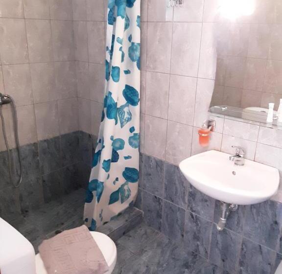 اتاق استاندارد با چشم‌انداز کوهستان, Poseidon Rooms