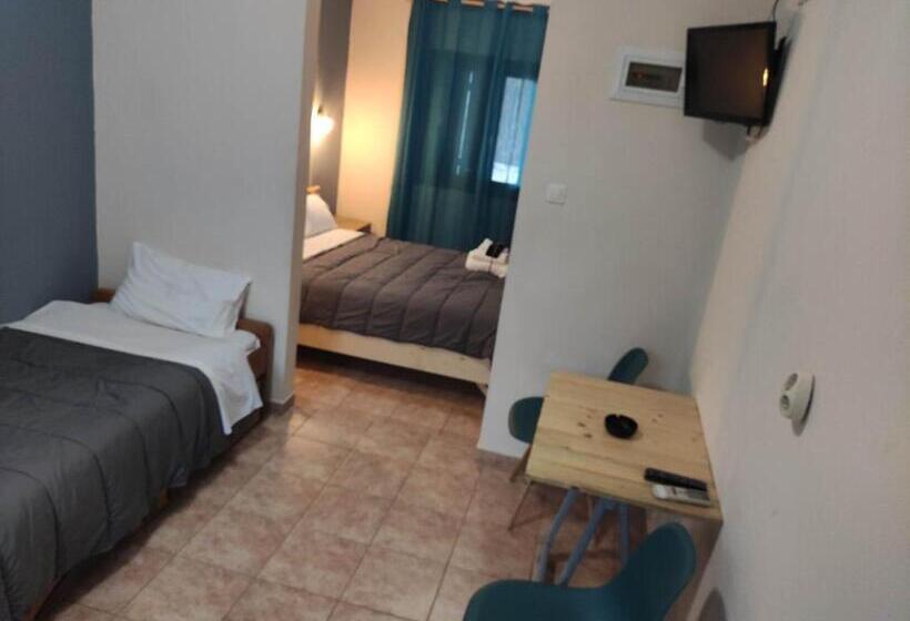 اتاق استاندارد سه نفره, Poseidon Rooms