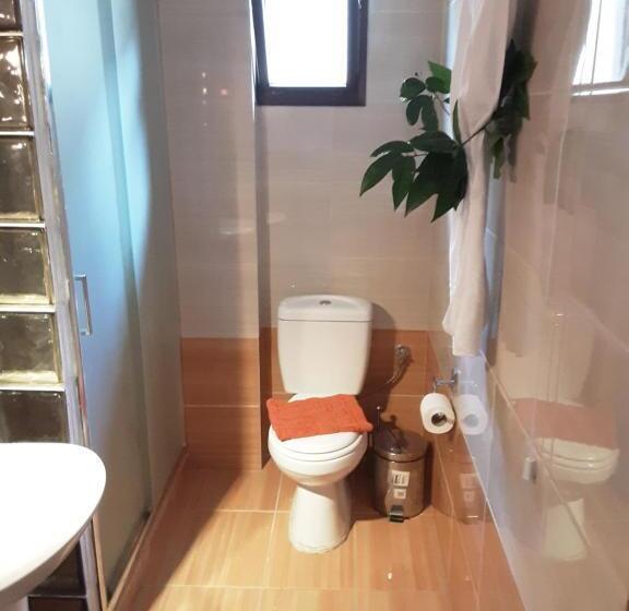 اتاق لوکس با چشم‌انداز دریا, Poseidon Rooms