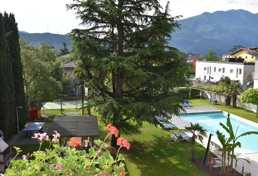 Апартаменты 2 Спальни, Villa Dina